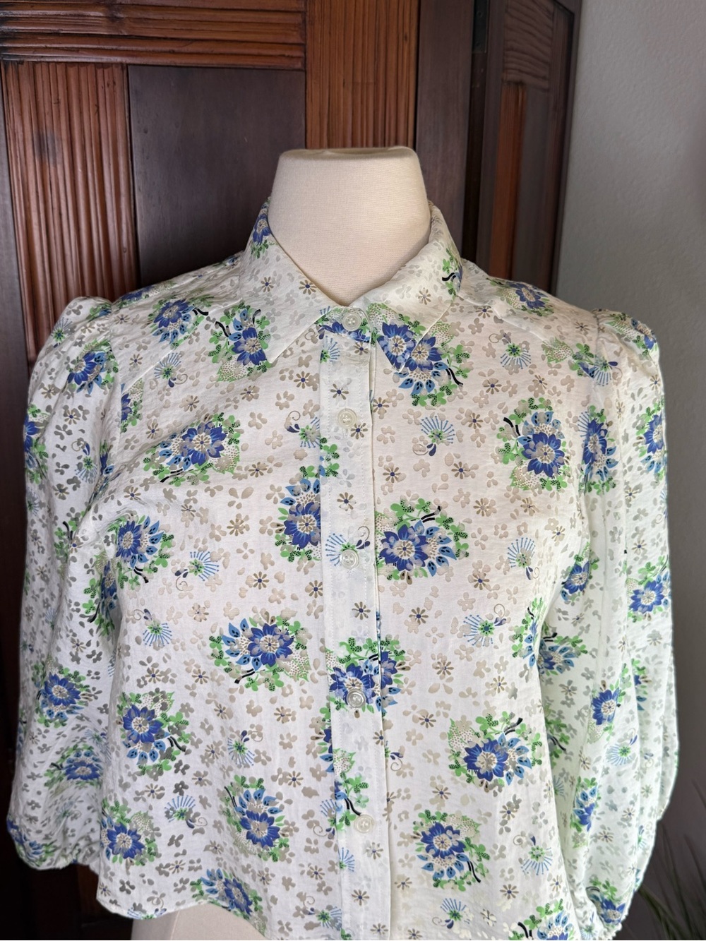 Zara NWT Floral Sheer Puff Sleeve Cropped Button-Up Blouse XS White Blue - Picture 3 of 13